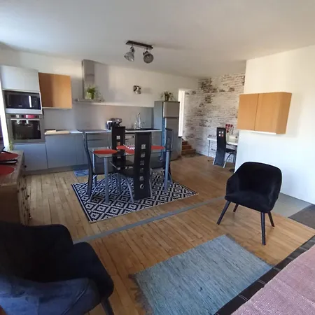 Apartment Au Bord De L'eau Coulon